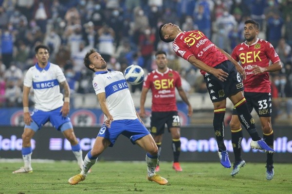 Unión y la UC jugarán el lunes en Santa Laura (Foto: Agencia Uno)