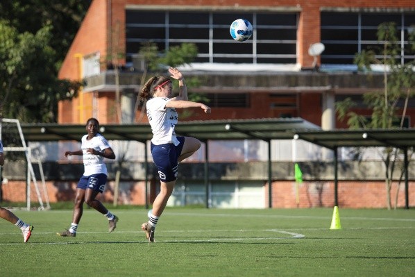 Este jueves el entrenamiento fue a puertas cerradas. (La Roja)