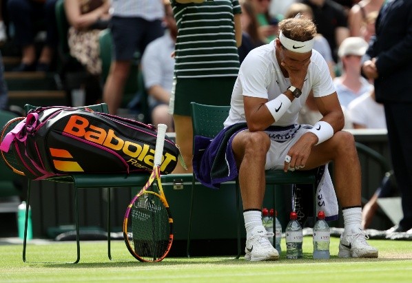 Rafael Nadal se bajó de Wimbledon por una ruda lesión abdominal. | Foto: Getty
