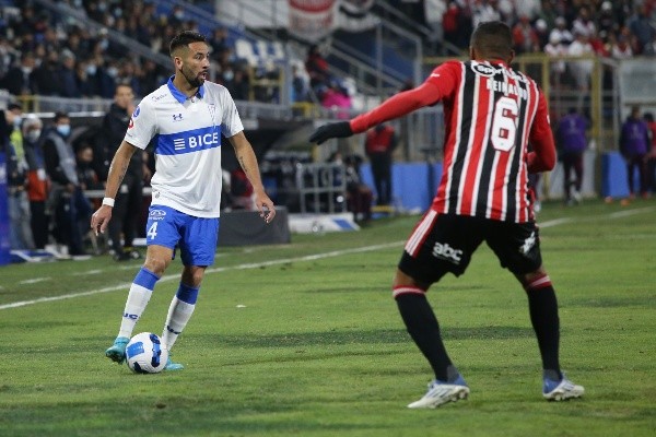 Ahora los cruzados se deben enfocar en la lucha por el título del Campeonato Nacional. | Foto: Agencia Uno
