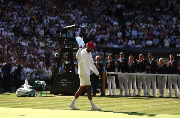 Kyrgios luchó ante un impecable Djokovic y se quedó con el segundo lugar de Wimbledon. | Foto: Getty