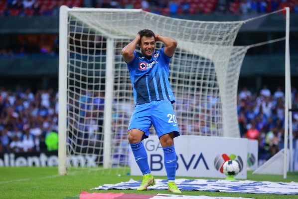 Morales no ha podido anotar goles este año en Cruz Azul (Getty)