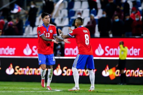 Erick Pulgar y Arturo Vidal volverán a jugar juntos, tal como lo hacen en la selección chilena. Foto: Getty Images.