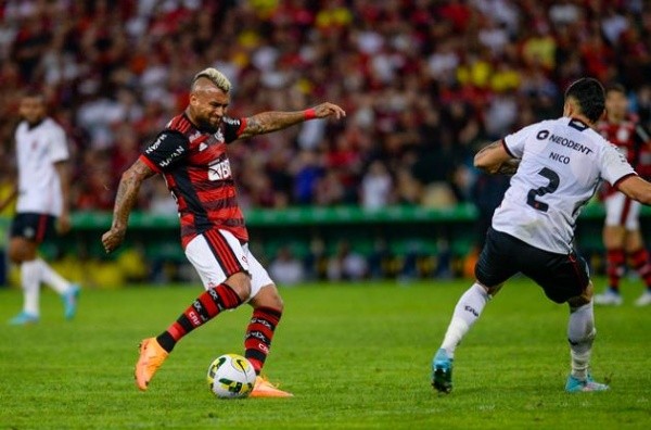 Arturo Vidal cuenta las horas para su primera vez como titular con la camiseta del Flamengo. Foto: Comunicaciones Flamengo.