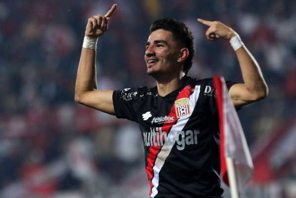 Diego Coelho quiere vivir lo que es enfrentar a los grandes con sus hinchas. Foto: Agencia Uno