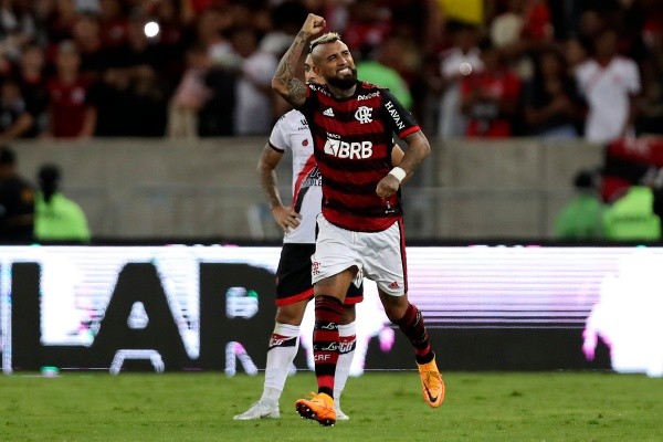 Arturo Vidal vive un momento dulce en Flamengo. (Foto: Getty Images)
