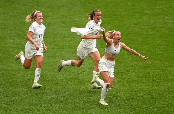 Chloe Kelly marcó el gol del triunfo inglés. (Foto: Getty Images)