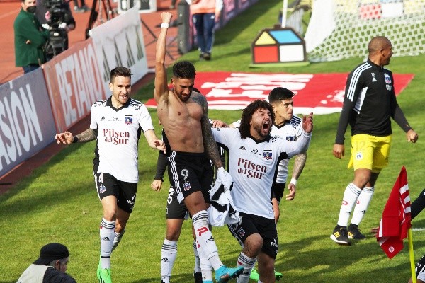 Maximiliano Falcón grita con todo el segundo gol de Juan Martín Lucero en el Superclásico 192. Foto: Agencia Uno.