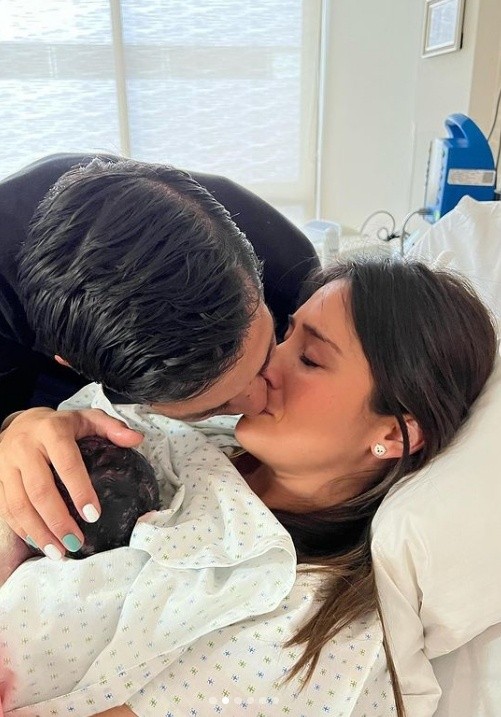 El Mati y Alejandra felices con la llegada del nuevo integrante de la familia (Instagram)