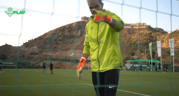 Claudio Bravo entrenamiento del Betis