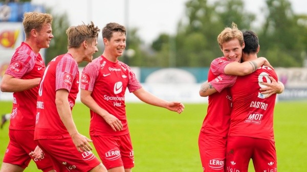 Niklas Castro anotó y el SK Brann sigue rumbo al ascenso en Noruega. Foto: Comunicaciones SK Brann