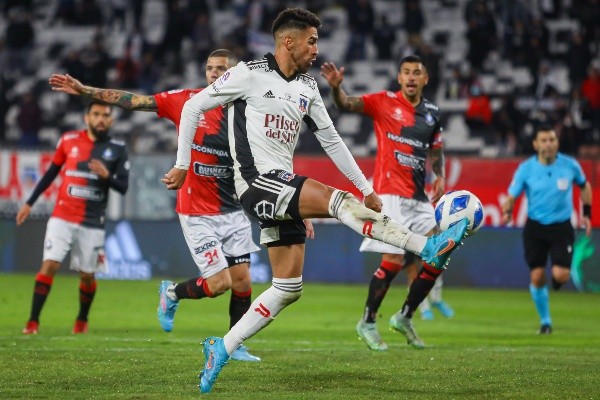 Lucero es el goleador del Campeonato Nacional 2022 con 12 goles, comparte el primer puesto con Fernando Zampedri. | Foto: Agencia Uno