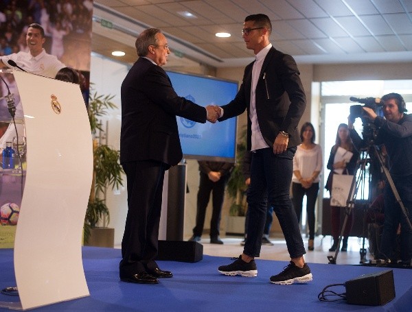 Florentino Pérez ironizó con el regreso de Cristiano Ronaldo al Real Madrid. Foto: Getty Images