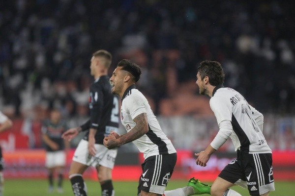 Bolados muestra su alegría tras el gol del triunfo (Agencia Uno)