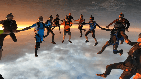 Matías Baeza paracaidista profesional chileno 