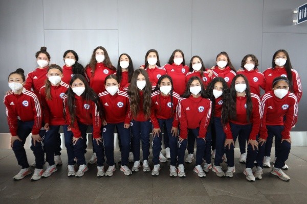 La Roja femenina sub 15 que viajó a Serbia. (Comunicaciones ANFP)