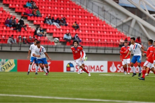 Pineau tiene muy molestos a los peruanos tras ser llamado por la Roja Sub 20. |Foto: @s.pineau9