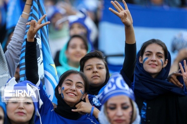 Irán