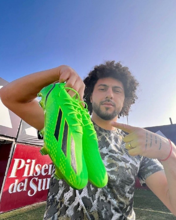 Falcón usará en Colo Colo los nuevos zapatos de Adidas