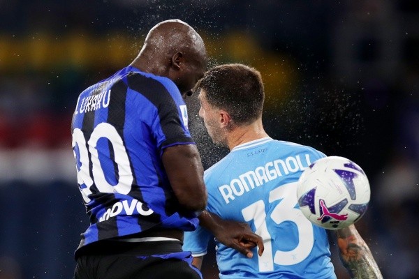 Romelu Lukaku no pudo terminar su partido ante Lazio. (Foto: Getty Images)