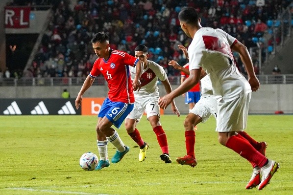 Vicente Pizarro también tiene un lugar en la nueva Roja de Berizzo. Foto: Guille Salazar.