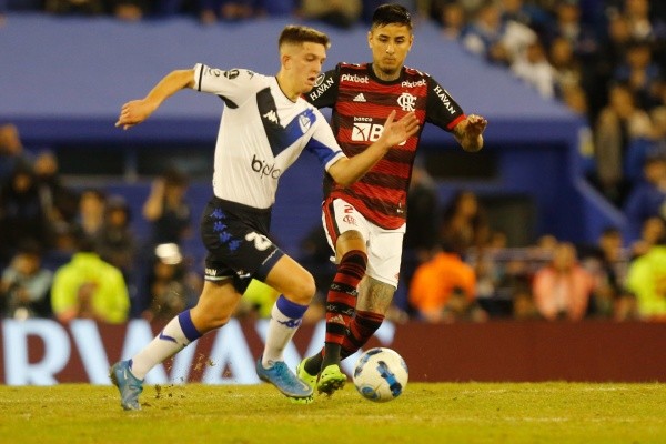 Erick Pulgar no le perdona a Vélez lo que hicieron con su propia cancha. Foto: Comunicaciones Flamengo.