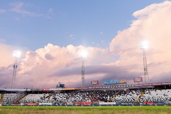 Colo Colo quiere un nuevo estadio Monumental y busca la manera de conseguir el dinero para su remodelación. Foto: Agencia Uno