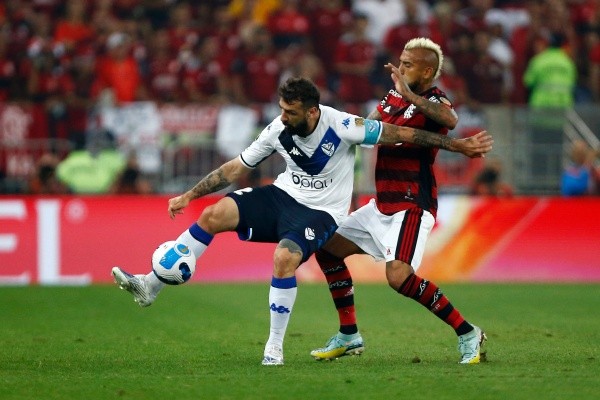 Arturo Vidal fue titular y eje en el mediocampo del Flamengo. Foto: Getty Images