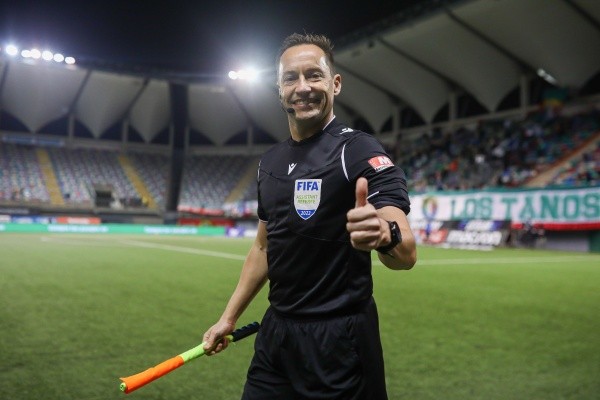 Christian Schiemann secundará una vez más a Roberto Tobar en Medio Oriente. (Agencia Uno).