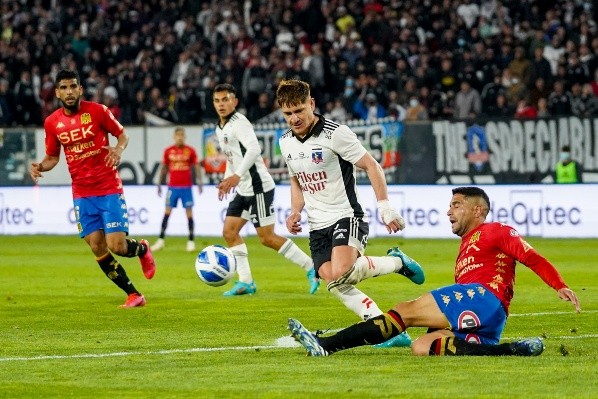 Gil se fue expulsado ante Unión Española y no estará ante la UC. | Foto: Guille Salazar