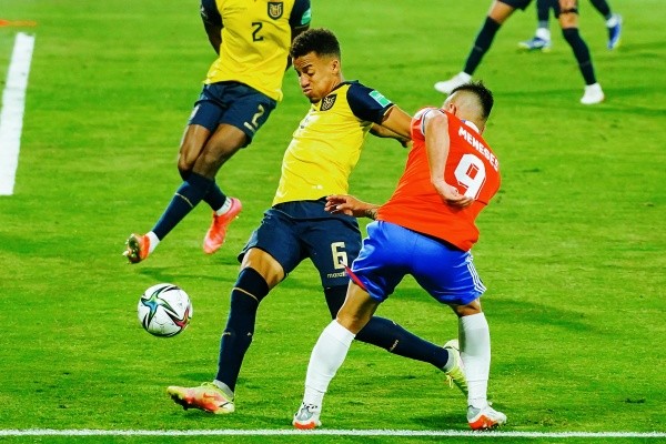 Castillo tiene peligrando a Ecuador con la opción de decir presente en Qatar 2022. | Foto: Guille Salazar