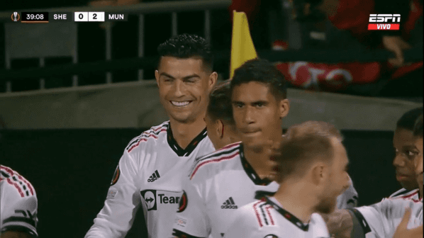 Cristiano Ronaldo volvió a sonreír con Manchester United. (Foto: Captura Espn)
