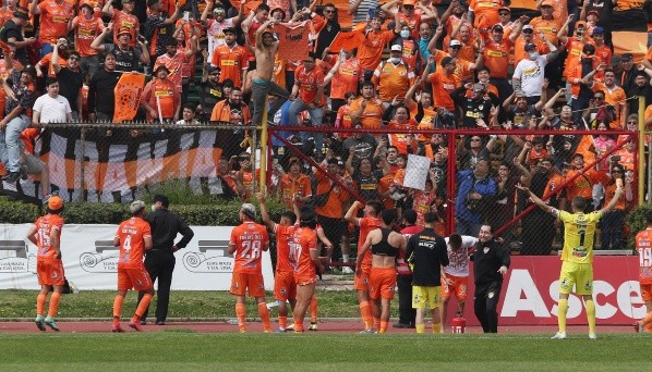 Los hinchas de Cobreloa en el último triunfo.