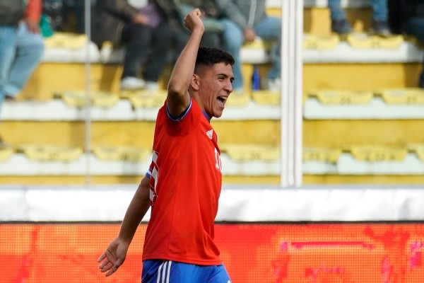 Así gritó Marcelino Núñez el gol que convirtió por Chile ante Bolivia en La Paz. (Getty Images).