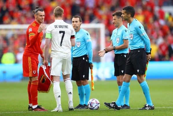 Tras empatar 1-1 en junio, Bélgica y Gales se enfrentaron nuevamente. Eso sí, en esta pasada Kevin De Bruyne fue nuevamente titular y Gareth Bale inició en la banca. | Foto: Getty