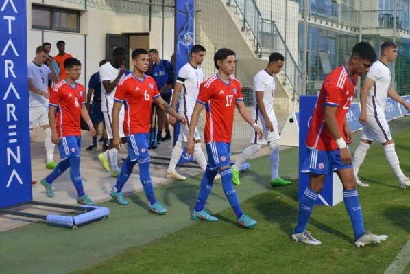 La selección chilena sub 20 evidenció la falta de competencia ante Inglaterra. Foto: Comunicaciones @LaRoja