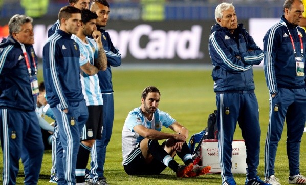 Gonzalo Higuaín fue uno de los apuntados como responsable de los fracasos de Argentina ante Alemania y Chile. Foto: Agencia Uno