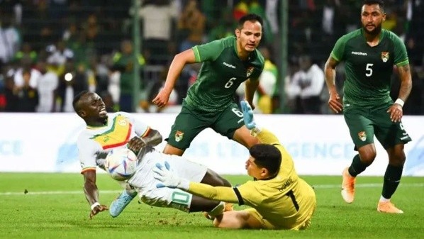 Bolivia no pudo ante una superior Senegal. (Foto: Getty Images)