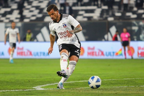 Gabriel Costa no estuvo en los amistosos con Barnechea por molestias y puede quedar fuera del choque con la UC. Foto: Agencia Uno