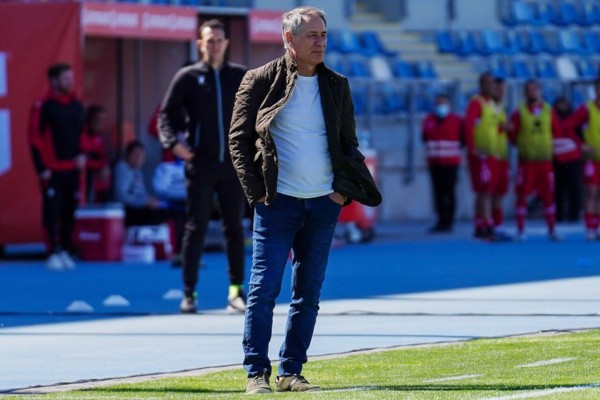 Ariel Holan de Universidad Católica