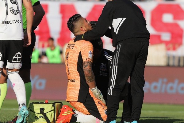 Brayan Cortés debe realizarse exámenes para descartar una fractura tras el choque con Diego Coelho. Foto: Agencia Uno