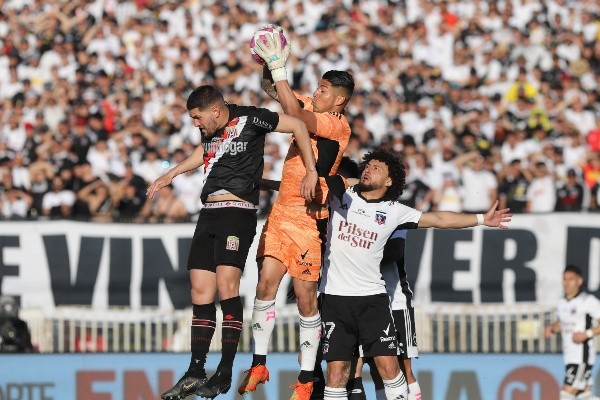 Cortés espera levantar la copa con Colo Colo en Coquimbo y después operarse (Agencia Uno)