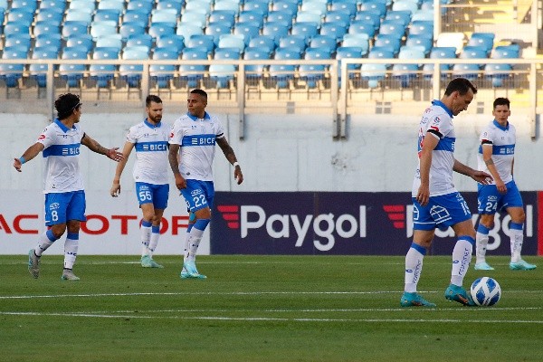La UC quedó fuera de la Copa Chile tras caer con la U. | Foto: Agencia Uno