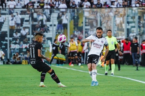 Suazo está en carpeta de varios equipos para salir de Colo Colo. | Foto: Guille Salazar