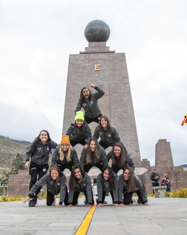 Santiago Morning tuvo una divertida tarde en la Ciudad Mitad del Mundo. (Stgo Morning)
