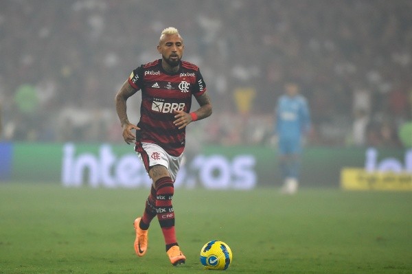 Arturo Vidal está haciendo lo posible para llegar a la final de la Copa Libertadores. Foto: Comunicaciones Flamengo