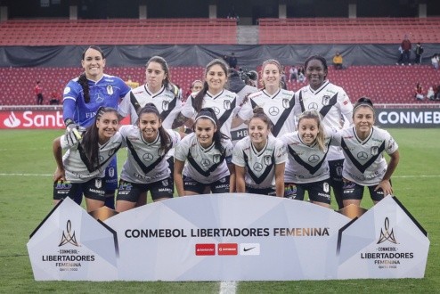 El XI de Santiago Morning ante Palmeiras Femenino. (Conmebol)