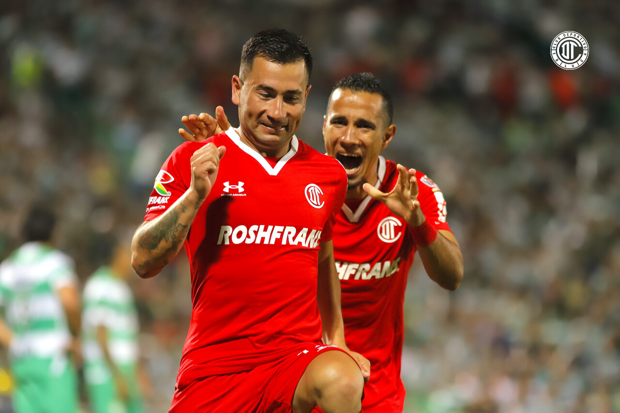 Jean Meneses también es parte del equipo.