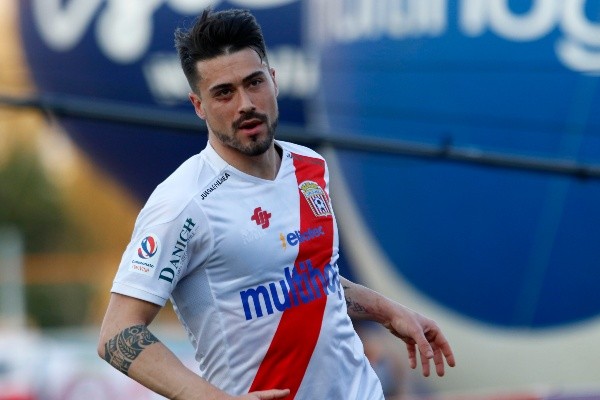 Según Coke Hevia, Colo Colo y la U pelean por el fichaje de Juan Pablo Gómez. Foto: Agencia Uno