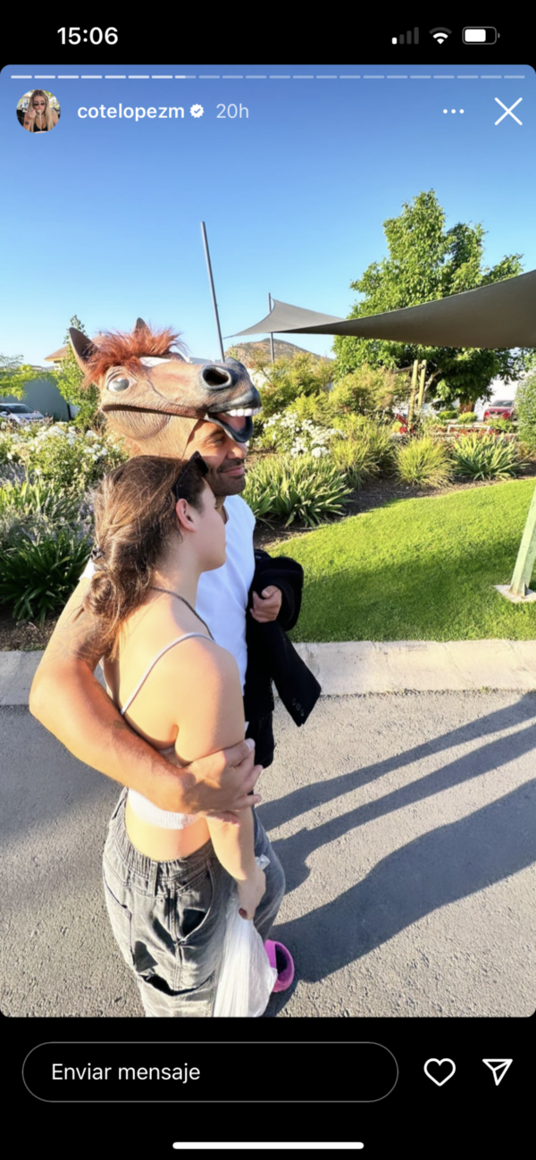 Luis Jiménez se dejó ver con una cabeza de caballo.